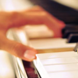 中国大鸡巴强奸美女操小逼嗷嗷哭视频
